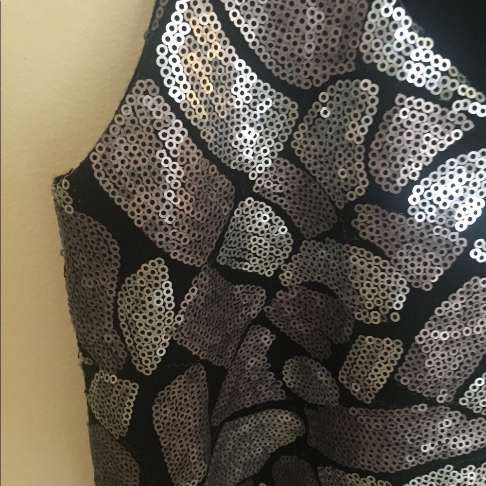 Sequin Top - Picture 3 of 4